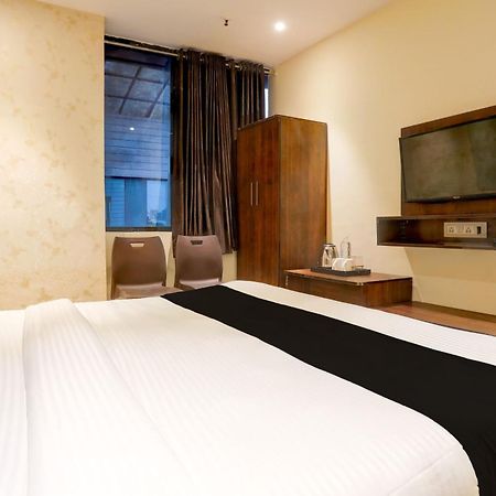 Bhatha Hotel O Sunrise Cave מראה חיצוני תמונה